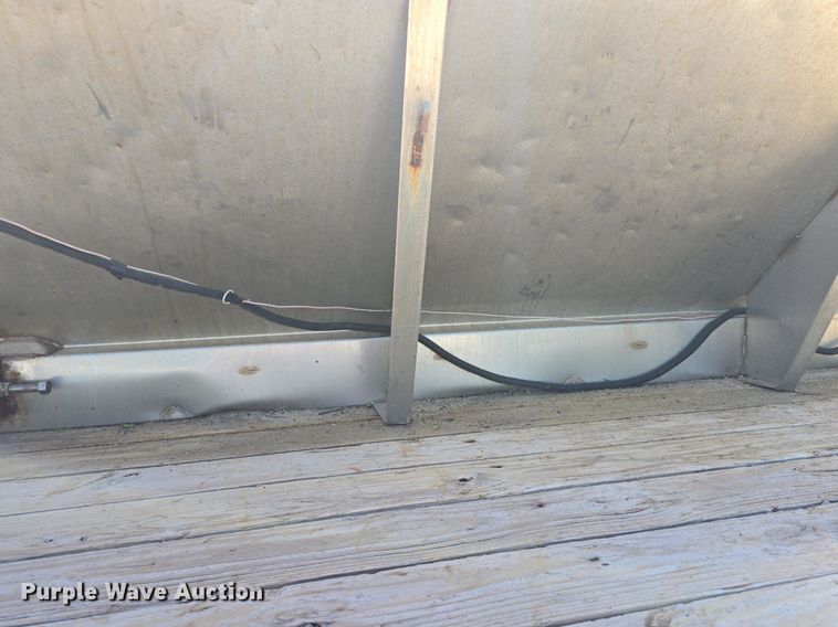 image for item DM1666 2007 Ford F450 Super Duty XL flatbed truck