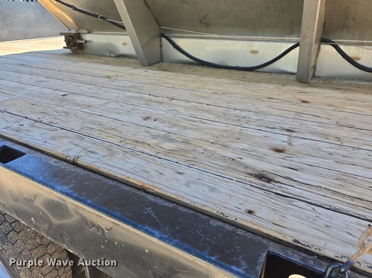 image for item DM1666 2007 Ford F450 Super Duty XL flatbed truck