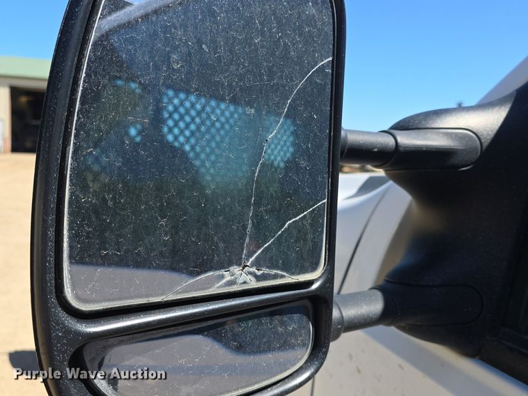 image for item DM1666 2007 Ford F450 Super Duty XL flatbed truck