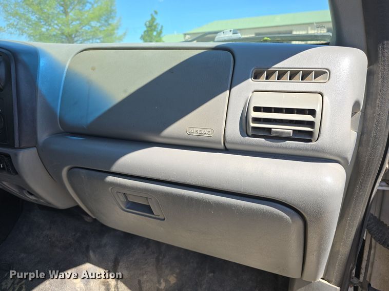 image for item DM1666 2007 Ford F450 Super Duty XL flatbed truck