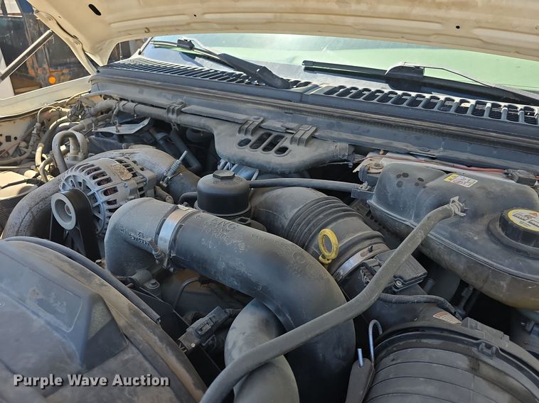 image for item DM1666 2007 Ford F450 Super Duty XL flatbed truck