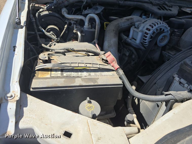 image for item DM1666 2007 Ford F450 Super Duty XL flatbed truck