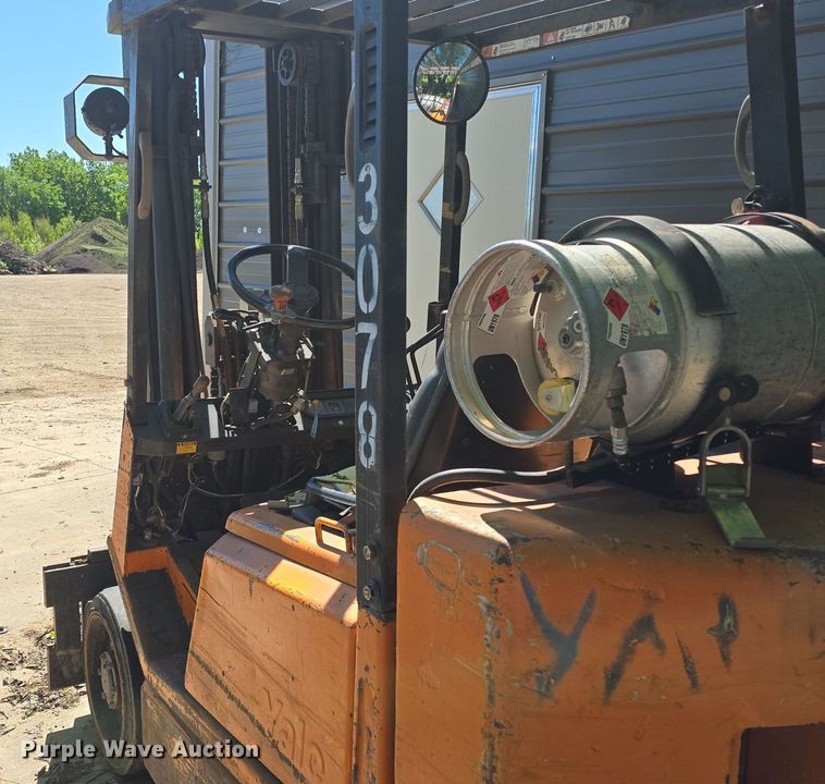 image for item DM1667 Yale GLC050TENUAV062 forklift