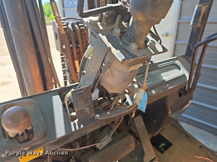 image for item DM1667 Yale GLC050TENUAV062 forklift