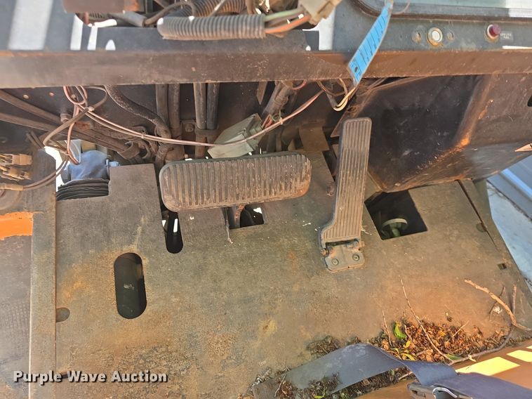 image for item DM1667 Yale GLC050TENUAV062 forklift