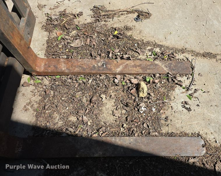 image for item DM1667 Yale GLC050TENUAV062 forklift