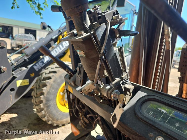 image for item DM1667 Yale GLC050TENUAV062 forklift