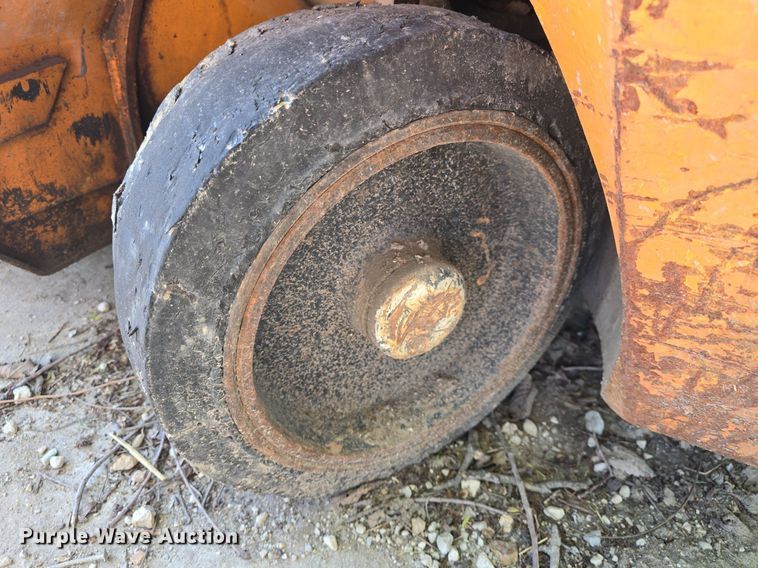 image for item DM1667 Yale GLC050TENUAV062 forklift