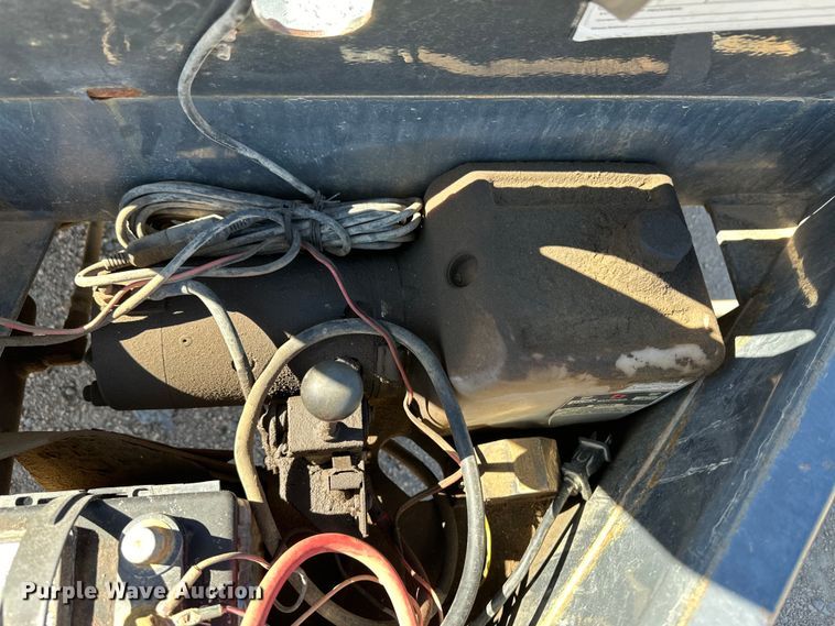 image for item DM2710 2012 JLG equipment trailer