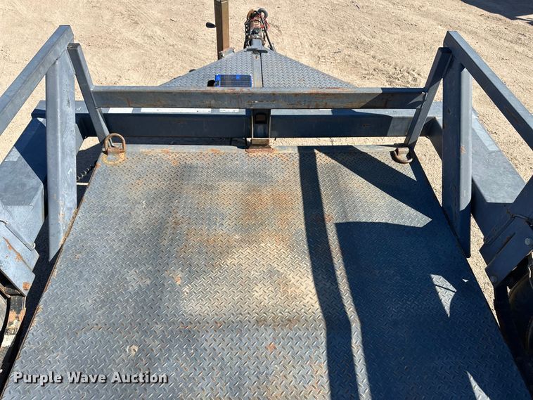 image for item DM2710 2012 JLG equipment trailer