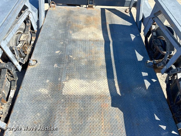 image for item DM2710 2012 JLG equipment trailer