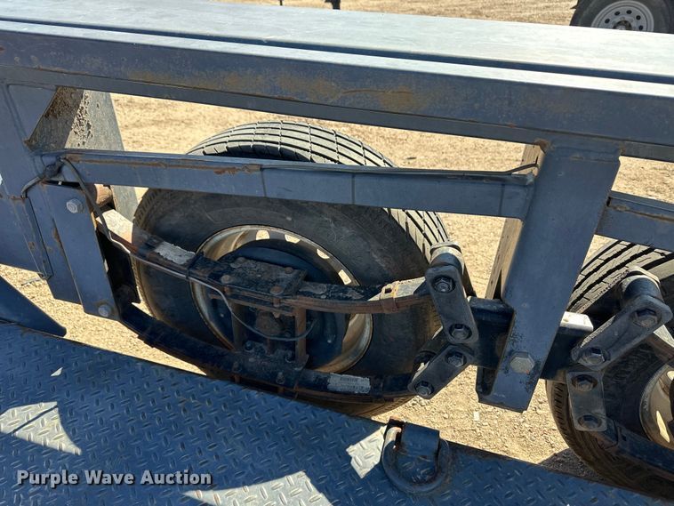 image for item DM2710 2012 JLG equipment trailer