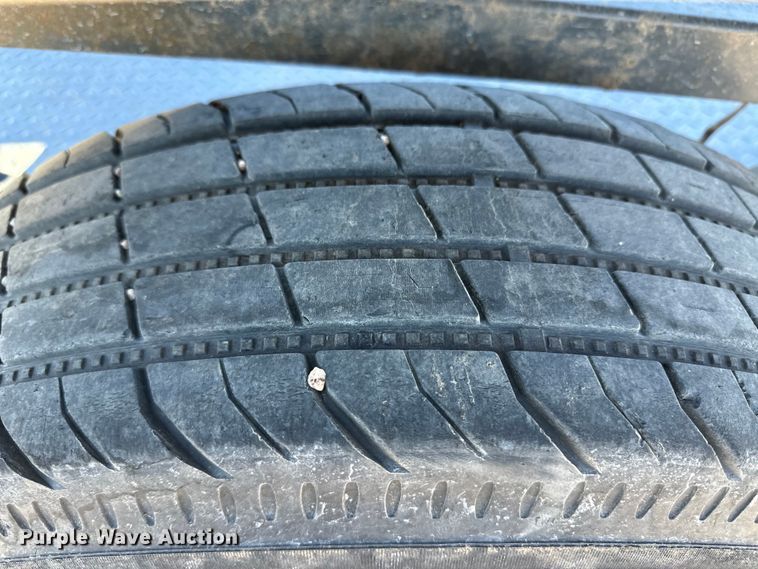 image for item DM2710 2012 JLG equipment trailer