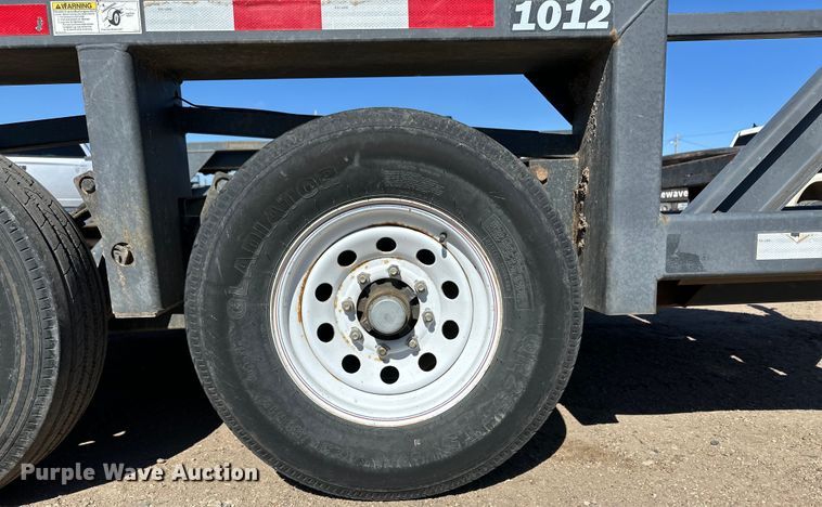 image for item DM2710 2012 JLG equipment trailer