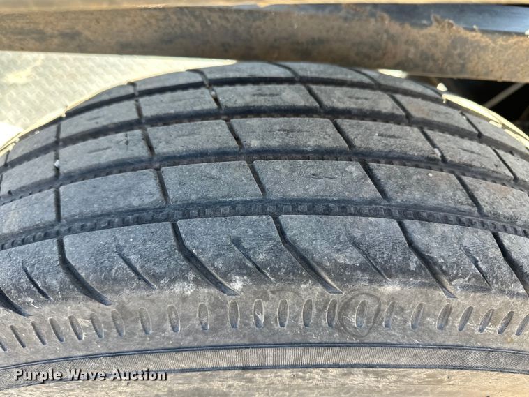 image for item DM2710 2012 JLG equipment trailer