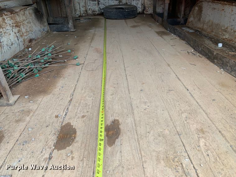 image for item DM7821 2006 W-W Trailers 15x6JJ enclosed cargo trailer