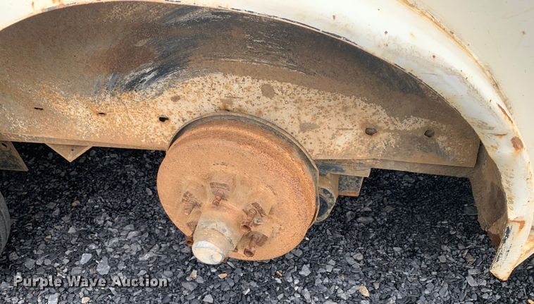 image for item DM7821 2006 W-W Trailers 15x6JJ enclosed cargo trailer