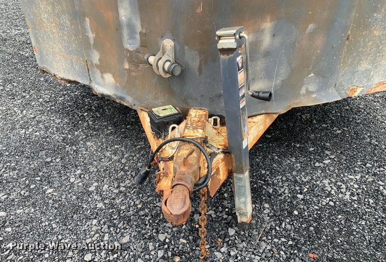 image for item DM7821 2006 W-W Trailers 15x6JJ enclosed cargo trailer