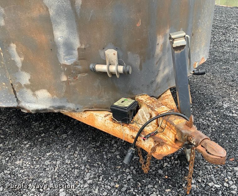 image for item DM7821 2006 W-W Trailers 15x6JJ enclosed cargo trailer