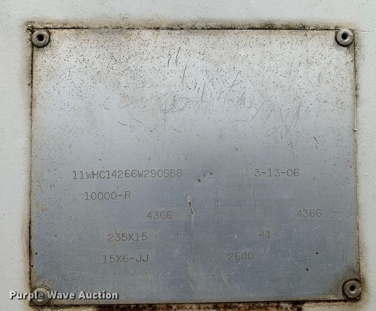 image for item DM7821 2006 W-W Trailers 15x6JJ enclosed cargo trailer