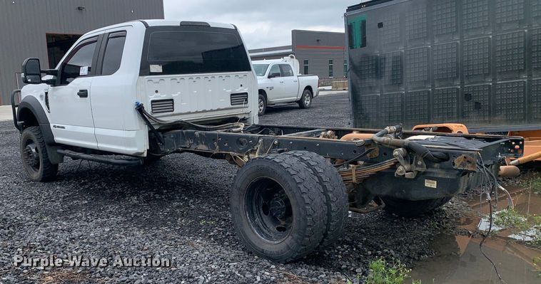 image for item DM7822 2019 Ford F550 Super Duty truck cab and chassis