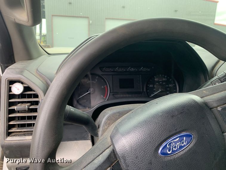 image for item DM7822 2019 Ford F550 Super Duty truck cab and chassis