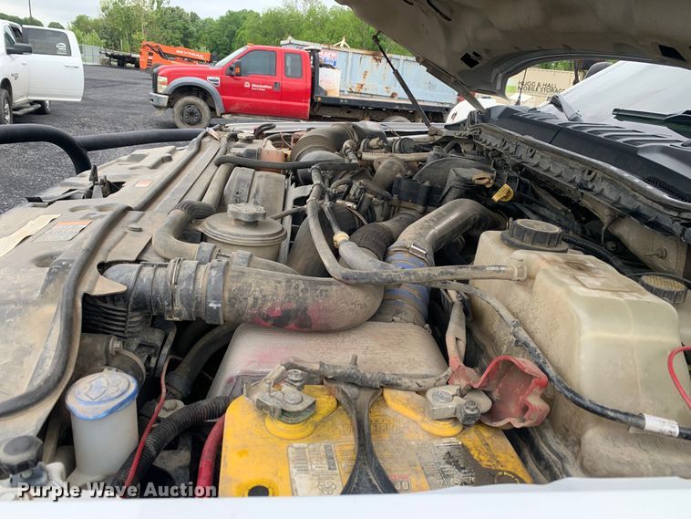 image for item DM7822 2019 Ford F550 Super Duty truck cab and chassis