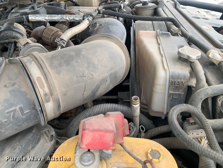 image for item DM7822 2019 Ford F550 Super Duty truck cab and chassis