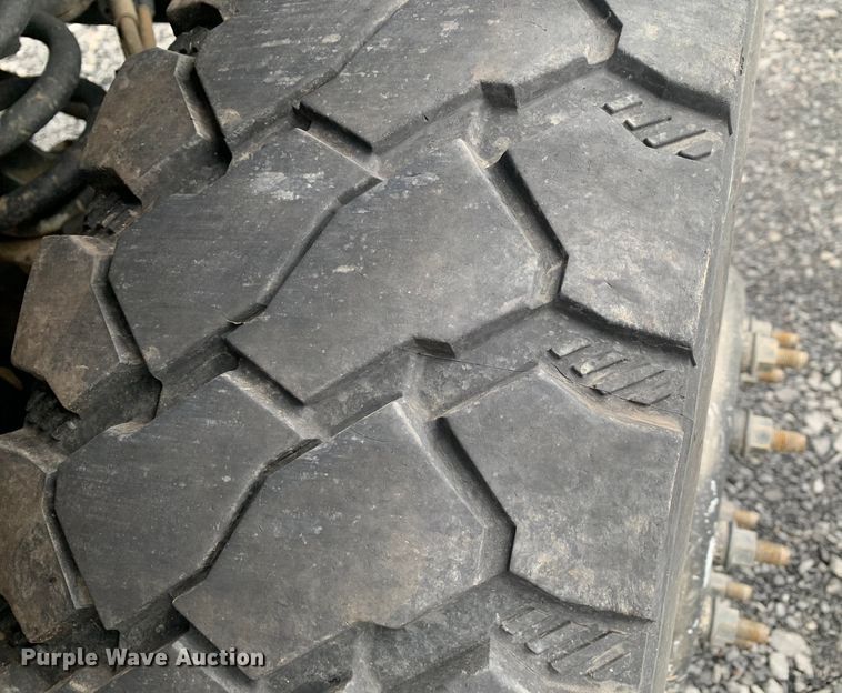 image for item DM7822 2019 Ford F550 Super Duty truck cab and chassis