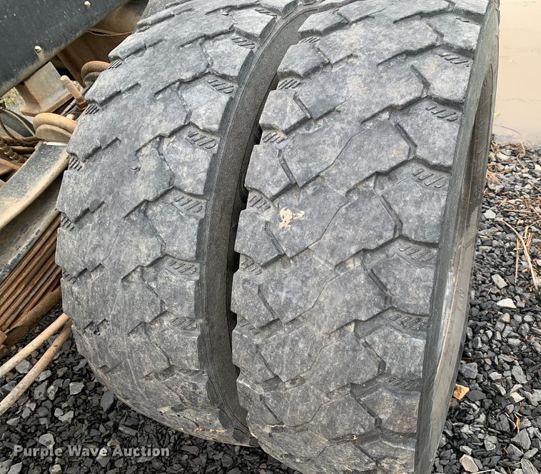 image for item DM7822 2019 Ford F550 Super Duty truck cab and chassis