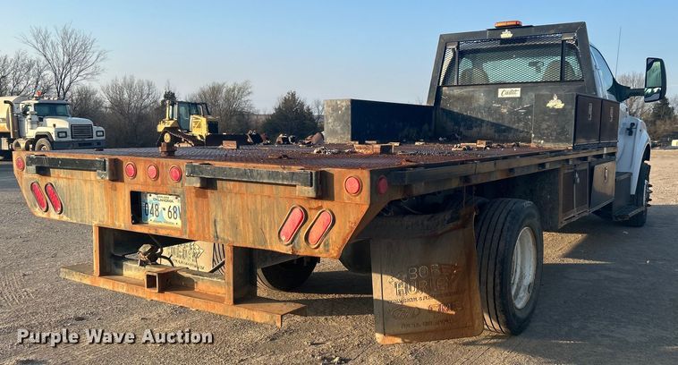 image for item DO1006 2017 Ford F650 flatbed truck