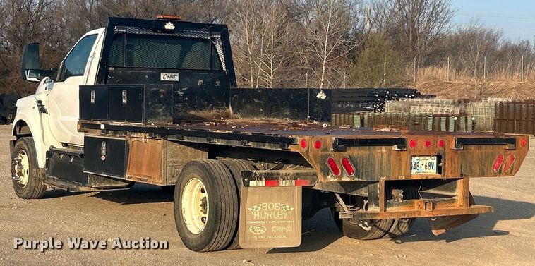 image for item DO1006 2017 Ford F650 flatbed truck