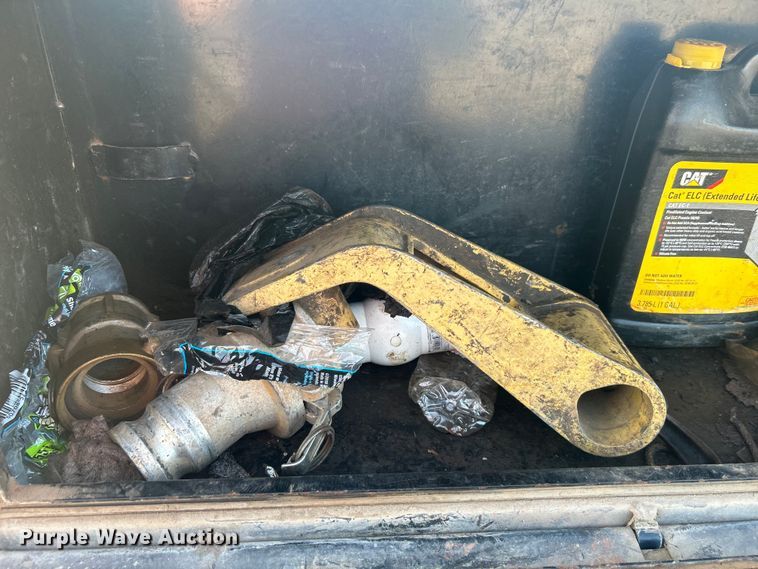 image for item DO1006 2017 Ford F650 flatbed truck