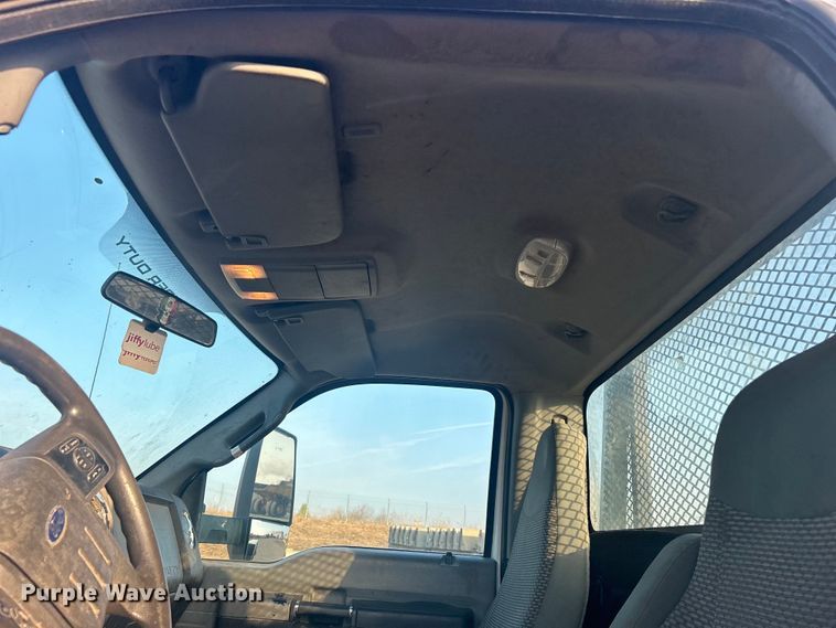 image for item DO1006 2017 Ford F650 flatbed truck