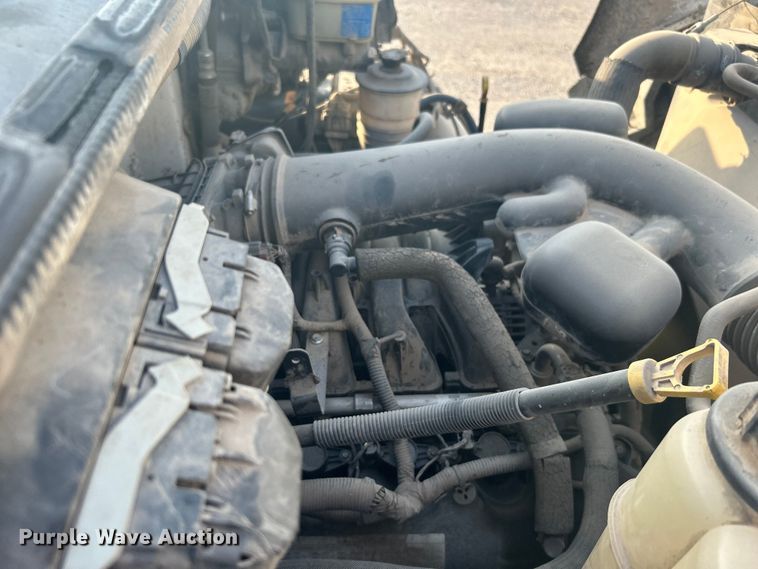 image for item DO1006 2017 Ford F650 flatbed truck