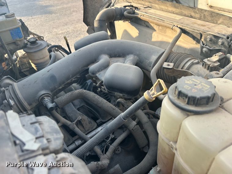 image for item DO1006 2017 Ford F650 flatbed truck