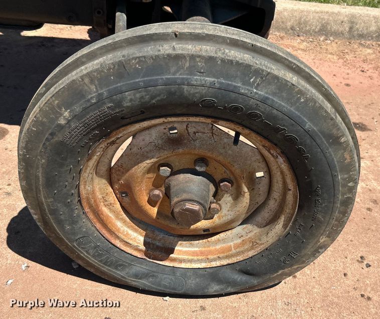 image for item DO1107 Long 510 tractor