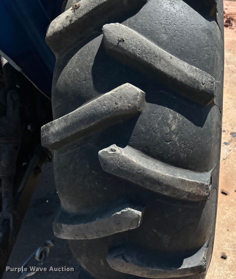 image for item DO1107 Long 510 tractor