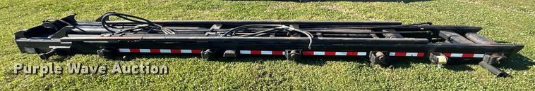 image for item DO1125 2006 Galbreath  U75-OR-174 roll-off bed