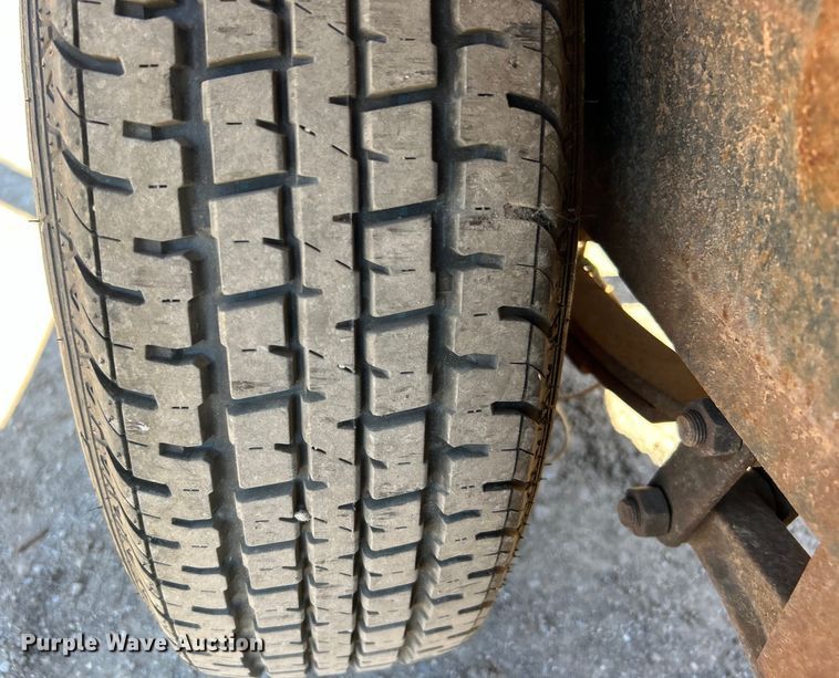 image for item DO1133 1997 Texas Bragg Enterprise utility trailer