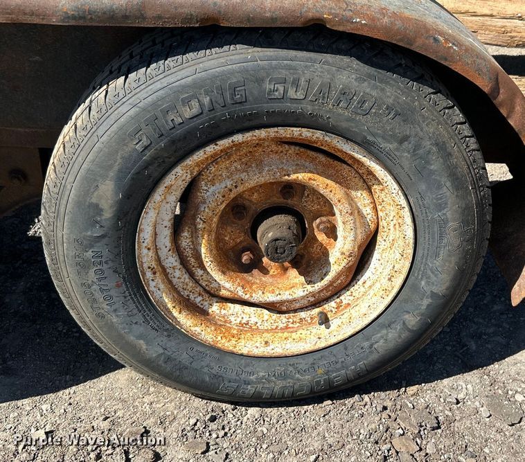 image for item DO1133 1997 Texas Bragg Enterprise utility trailer