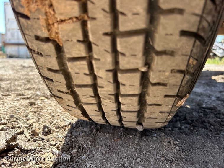 image for item DO1133 1997 Texas Bragg Enterprise utility trailer