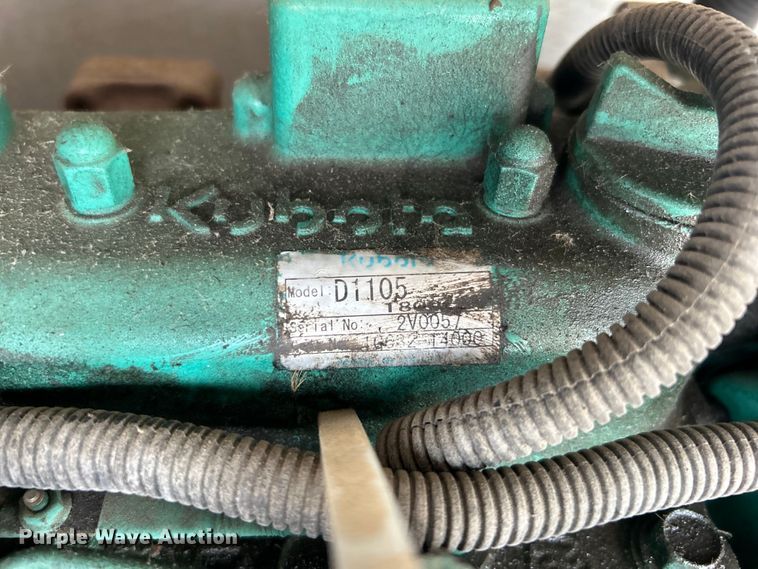 image for item DO1158 1999 Freightliner  MT45 delivery truck