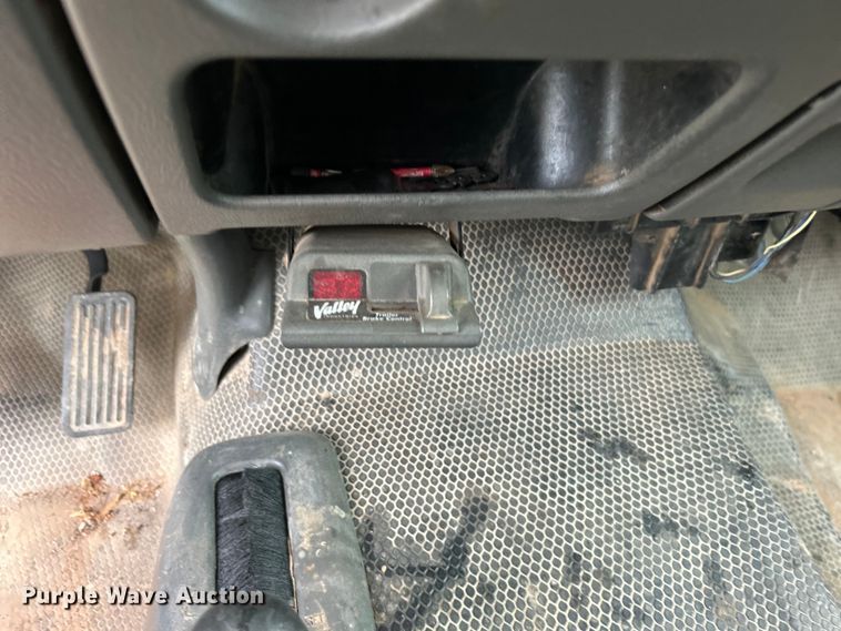 image for item DO6468 2005 GMC Sierra 2500HD Ext. Cab pickup truck