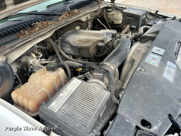 image for item DO6468 2005 GMC Sierra 2500HD Ext. Cab pickup truck