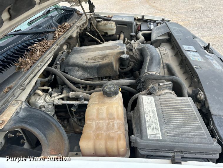 image for item DO6468 2005 GMC Sierra 2500HD Ext. Cab pickup truck