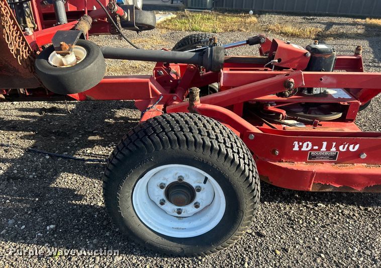 image for item DO6470 Bush Hog TD1100 batwing rotary mower