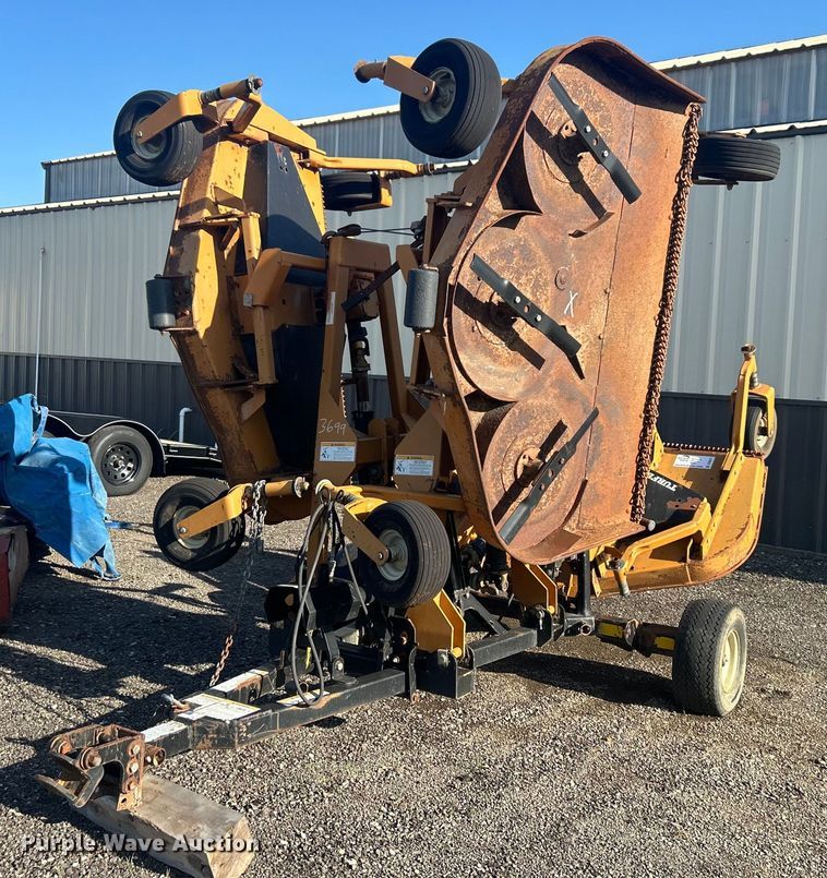 image for item DO6471 Atwoods Woods 9204RD batwing rotary mower