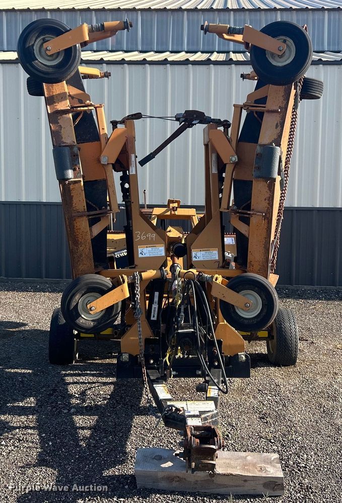 image for item DO6471 Atwoods Woods 9204RD batwing rotary mower