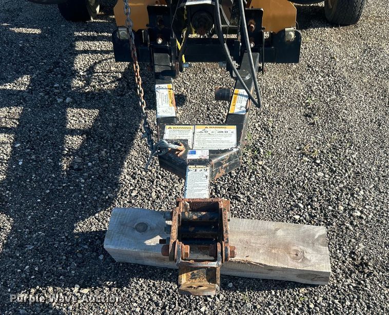 image for item DO6471 Atwoods Woods 9204RD batwing rotary mower